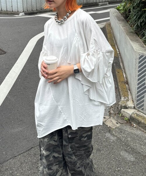etsinta（エシンタ）の「etsintaリメイクフリルオーバーTEE（T
