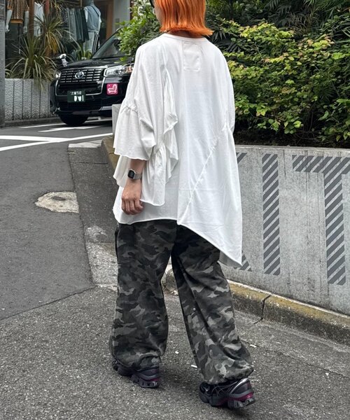 etsinta（エシンタ）の「etsintaリメイクフリルオーバーTEE（T