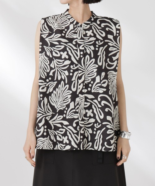 NANO universe（ナノユニバース）の「ボタニカルプリントノースリーブフレアブラウス(セットアップ可)（シャツ/ブラウス・レディース・ブラック/ブラウン/ベージュ・FREE）」の10枚目の写真