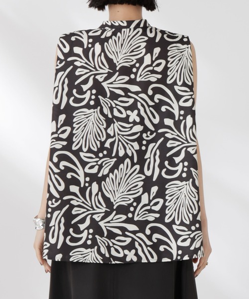 NANO universe（ナノユニバース）の「ボタニカルプリントノースリーブフレアブラウス(セットアップ可)（シャツ/ブラウス・レディース・ブラック/ブラウン/ベージュ・FREE）」の12枚目の写真