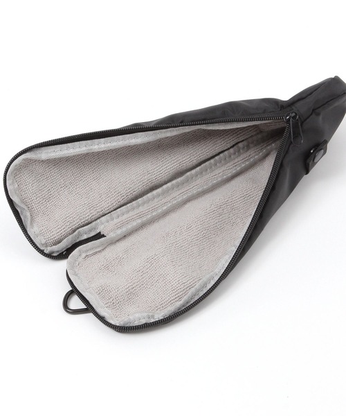 LAKOLE（ラコレ）の「カラビナ付き折り畳み傘ケース / 451936（折りたたみ傘・レディース・グレー/ブラック・FREE）」の9枚目の写真