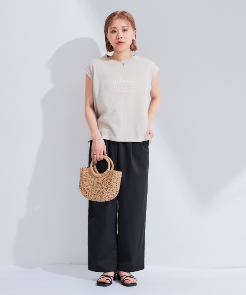 Petitjo（プッチージョ）の「小さいサイズ　【接触冷感・UVカット】フロントロゴフレンチスリーブTシャツ　低身長さん・小柄女性（Tシャツ/カットソー・レディース・ベージュ/ホワイト・PS/PM/PL/PSS）」の12枚目の写真