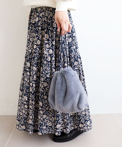 le.coeur blanc(ルクールブラン)の「《WEB限定アイテム》エコファー巾着BAG(ショルダーバッグ・レディース・ベージュ/ベージュ系その他2/グレー・FREE)」の21枚目の写真