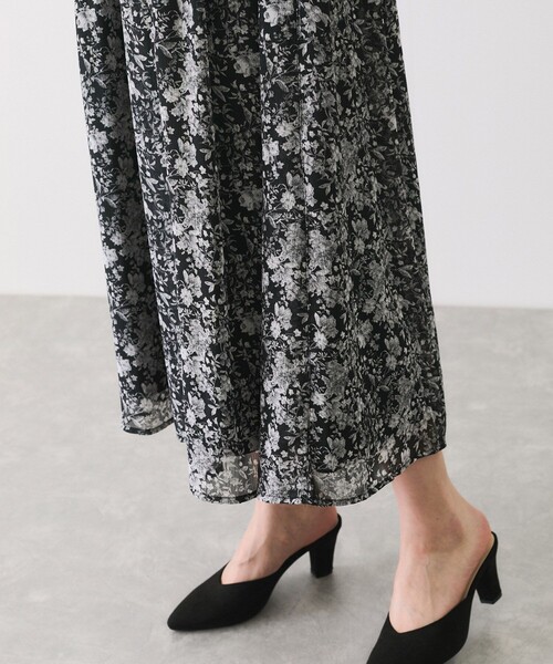 Jayro(ジャイロ)の「楊柳花柄プリントワンピース(ワンピース・レディース・ブラック系その他/ホワイト系その他2・M)」の15枚目の写真