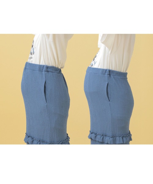 LEPSIM(レプシィム)の「【産前・産後対応】マタニティ/フリルティアードスカート2 498026(マタニティウェア/グッズ・レディース・ブラック/アイボリー/ブルー・FREE)」の12枚目の写真