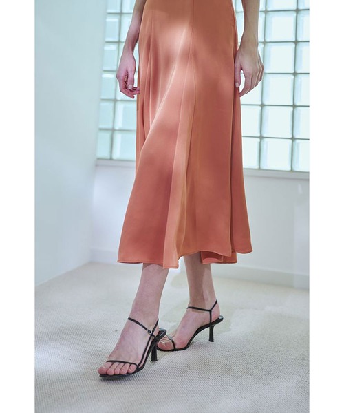 Estella.K(エステラケー)の「Gloria Dress ドレープナローラインドレス(ワンピース・レディース・オレンジ/ライトベージュ/ブラック・FREE)」の4枚目の写真