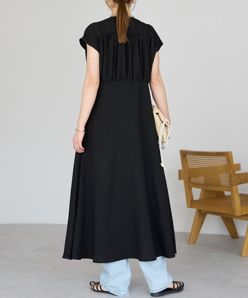 美品BESS NIELSEN Khadi and Coリネンギャザーワンピース リネンタッチ フレンチスリーブギャザーワンピース（ワンピース