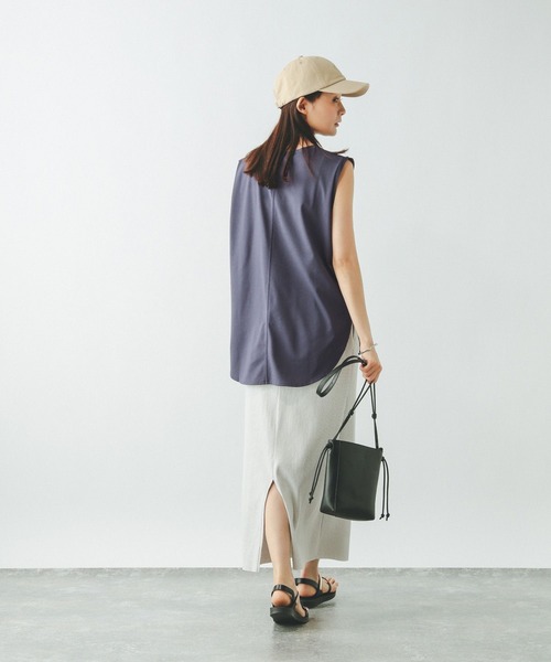 GLOBAL WORK（グローバルワーク）の「汗染み軽減シフォンノースリーブ/497054（Tシャツ/カットソー・レディース・ブラック/ネイビー/ダークブラウン/グレイッシュベージュ・MEDIUM/LARGE）」の22枚目の写真