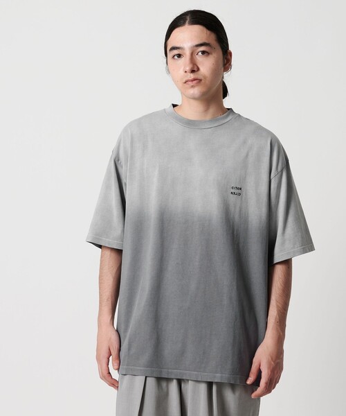 On Court-Tee 　Lサイズ　グラデーション Tシャツ Men's Club-T Court | White & Blue | On United States