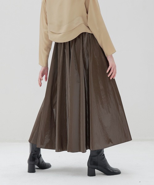 DRESSLAVE(ドレスレイブ)の「bright coating gather skirt(ブライトコーティングギャザースカート)(スカート・レディース・ブラウン/シルバー・38)」の4枚目の写真