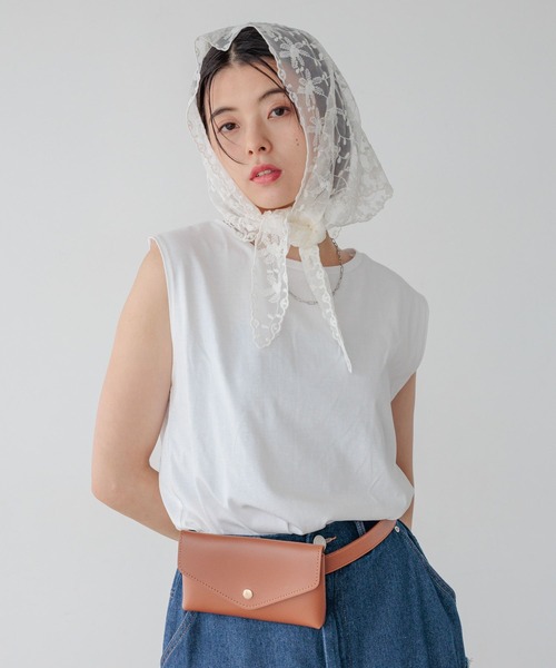 BAYFLOW（ベイフロー）の「[接触冷感/汗臭・汗ジミ軽減]コンパクトファンクションノースリーブT（Tシャツ/カットソー・レディース・ホワイト/ブラック/モカ・SMALL/MEDIUM）」の21枚目の写真