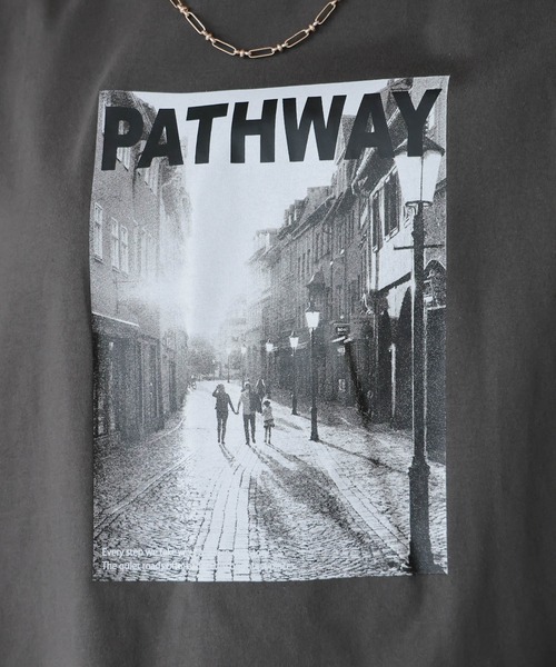 SOTT（ソット）の「PATHWAY Photo BIGT-shirt/PATHWAYフォトBIGTシャツ（Tシャツ/カットソー・レディース・チャコールグレー/オフホワイト/ブラック・FREE）」の12枚目の写真