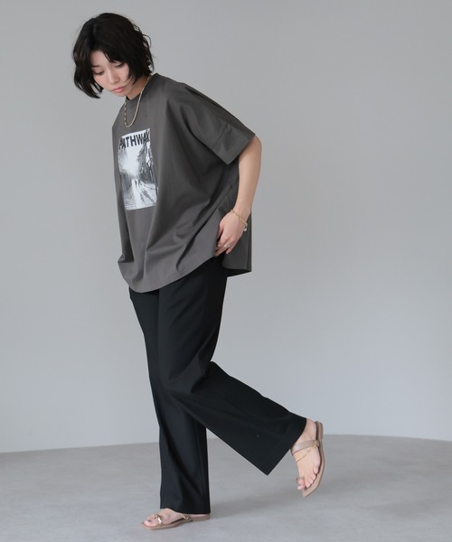SOTT（ソット）の「PATHWAY Photo BIGT-shirt/PATHWAYフォトBIGTシャツ（Tシャツ/カットソー・レディース・チャコールグレー/オフホワイト/ブラック・FREE）」の9枚目の写真