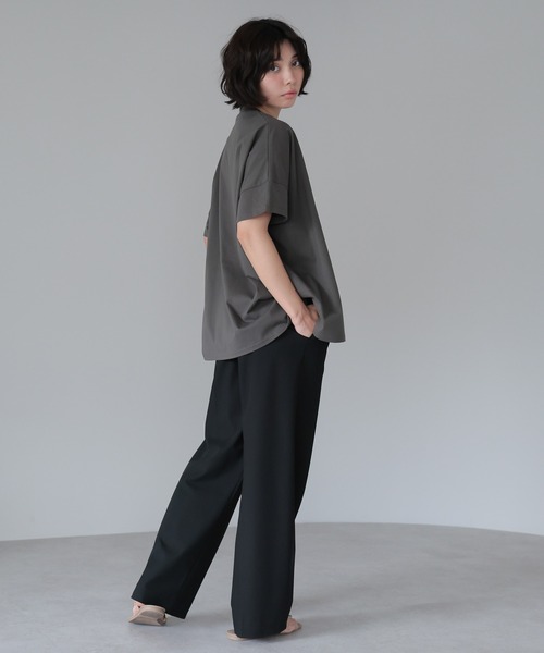 SOTT（ソット）の「PATHWAY Photo BIGT-shirt/PATHWAYフォトBIGTシャツ（Tシャツ/カットソー・レディース・チャコールグレー/オフホワイト/ブラック・FREE）」の5枚目の写真