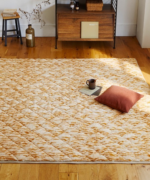 まるで猫！のような洗えるモフモフキルトラグ｜90×130cm【猫Feel