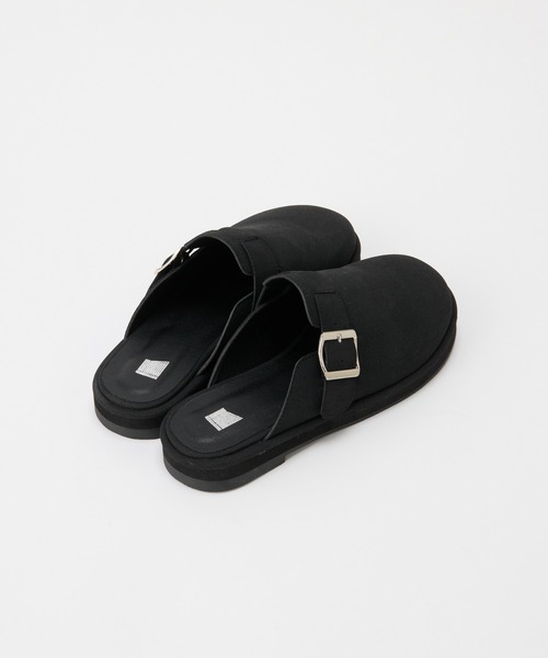 COLONY 2139(コロニートゥーワンスリーナイン)の「スエードライクスリッポンサボサンダル(サンダル・レディース・ブラック/ベージュ・LARGE/MEDIUM)」の21枚目の写真