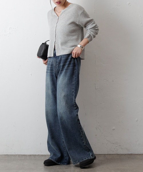 COLONY 2139(コロニートゥーワンスリーナイン)の「スエードライクスリッポンサボサンダル(サンダル・レディース・ブラック/ベージュ・LARGE/MEDIUM)」の10枚目の写真