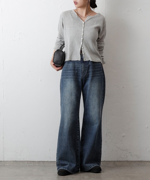 COLONY 2139(コロニートゥーワンスリーナイン)の「スエードライクスリッポンサボサンダル(サンダル・レディース・ブラック/ベージュ・LARGE/MEDIUM)」の9枚目の写真