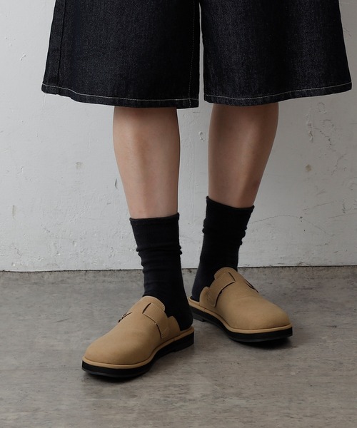 COLONY 2139(コロニートゥーワンスリーナイン)の「スエードライクスリッポンサボサンダル(サンダル・レディース・ブラック/ベージュ・LARGE/MEDIUM)」の13枚目の写真