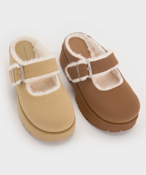 あ*様 Bergen ベルゲン CHARLES&KEITH ムートン スリッポン Bergen ベルゲン テクスチャーファートリムバックル