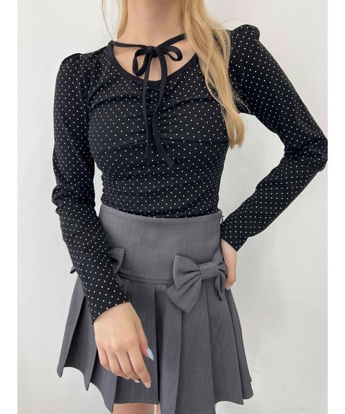 PHILLY（フィリー）の「チョーカーデザインドットトップス（Tシャツ/カットソー・レディース・アイボリー/ピンク/チャコールグレー/ブラック・FREE）」の2枚目の写真