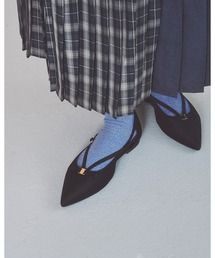 【美品】Emma Frances ブラック ポインテッドトゥシューズ レイン対応】フラットバレエシューズ （ブルー エナメル） -Emma