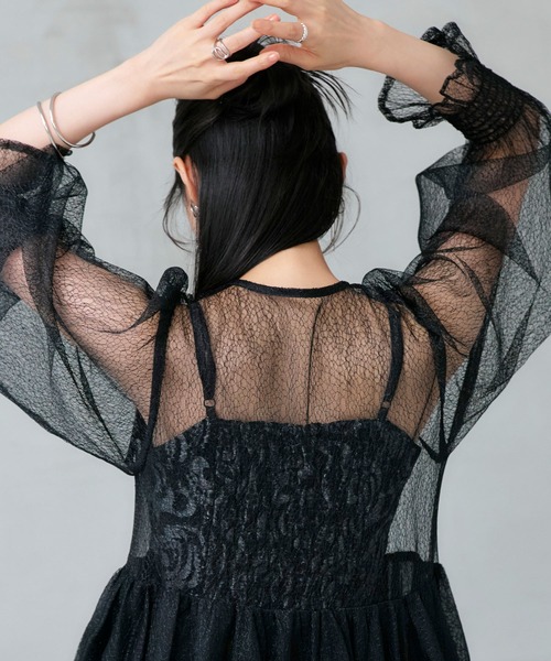 RUIRUE BOUTIQUE（ルイルエブティック）の「オケージョンドレス 結婚式 ｜ バルーントップス ＆ レースインナー ＆ パンツ 3点セット ｜ パンツドレス パンツスーツ 美脚効果 二次会 披露宴 お呼ばれ パーティードレス（パンツドレス・レディース・チャコール/ネイビー/ブラック・S/M/L/LL）」の7枚目の写真