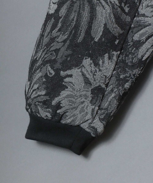 ANPAS(アンパス)の「Monotone Gobelin Weaving Flower Pattern MA-1/モノトーン ゴブラン織り フラワー 総柄 MA-1 ブルゾン メンズ レディース セットアップ対応商品(MA-1・メンズ・グレー/ブラック・L/M)」の11枚目の写真
