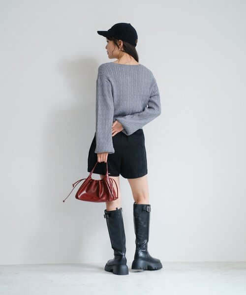 Kastane（カスタネ）の「【4色展開/500mlペットボトル収納可/2WAY】ギャザーポーチBAG（ショルダーバッグ・レディース・ブラック/ブラウン/アイボリー/バーガンディー・FREE）」の15枚目の写真