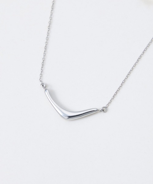 PAPILLONNER（パピヨネ）の「ステンレスカーブトップネックレス（ネックレス・レディース・ゴールド/シルバー・FREE）」の8枚目の写真