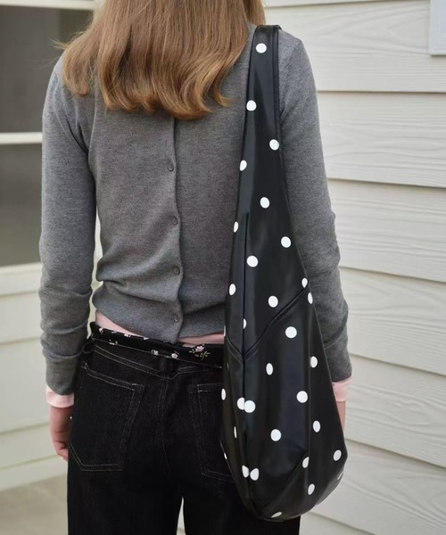 mebole(メボレ)の「水玉トートバッグ(トートバッグ・レディース・ブラック・FREE)」の6枚目の写真