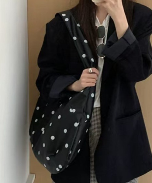 mebole(メボレ)の「水玉トートバッグ(トートバッグ・レディース・ブラック・FREE)」の12枚目の写真