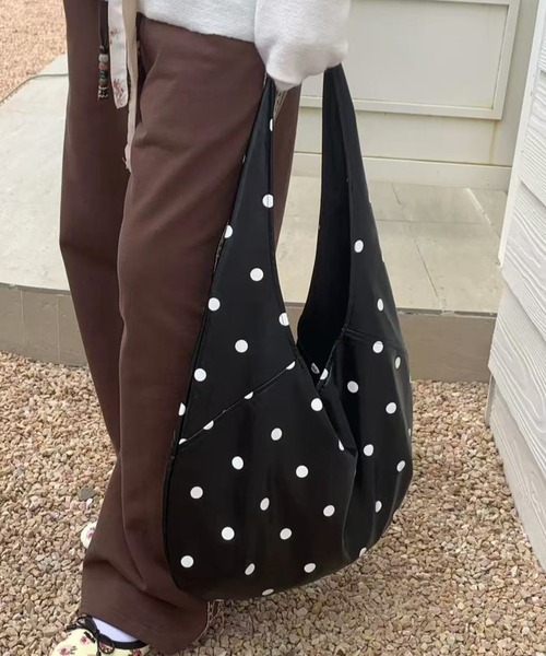 mebole(メボレ)の「水玉トートバッグ(トートバッグ・レディース・ブラック・FREE)」の20枚目の写真