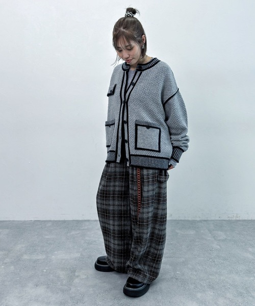 niko and...（ニコアンド）の「【MODE NORM CORE】バイカラートリムニットカーディガン（カーディガン/ボレロ・レディース・ブラック/グレー/オフホワイト・FREE）」の14枚目の写真