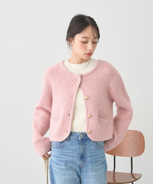 earth music&ecology（アースミュージックアンドエコロジー）の「【WEB限定/新色追加】ゴールド釦ショートニットカーディガン（カーディガン/ボレロ・レディース・チャコールグレー/ブルー/アイボリー/イエロー/ピンク・FREE）」の14枚目の写真