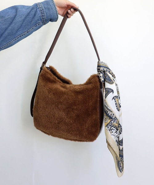 MIAN （ミアン）の「ペーズリーパターンマルチスカーフ（バンダナ/スカーフ・レディース・アイボリー/サックスブルー/オレンジ・FREE）」の9枚目の写真