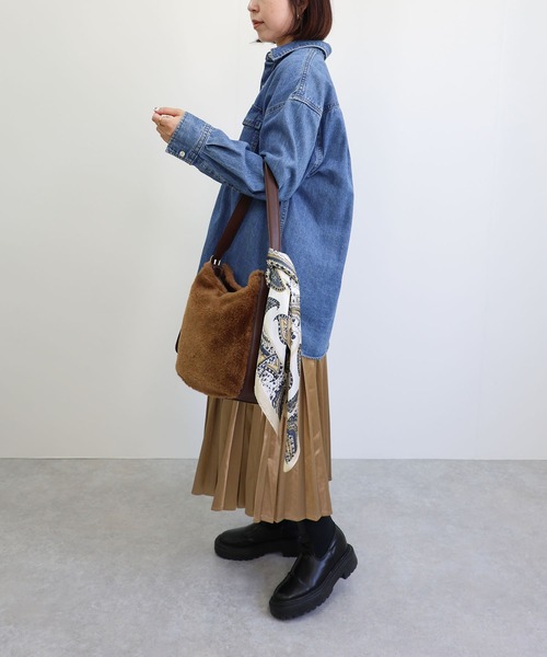 MIAN （ミアン）の「ペーズリーパターンマルチスカーフ（バンダナ/スカーフ・レディース・アイボリー/サックスブルー/オレンジ・FREE）」の10枚目の写真