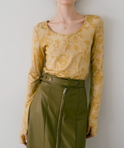 sahara（サハラ）の「Leaf Emboss Long Sleeve Top/リーフエンボスロングスリーブトップ（Tシャツ/カットソー・レディース・アイボリー/ブラック/イエロー・FREE）」の3枚目の写真