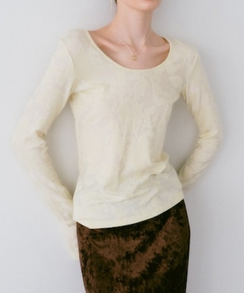 sahara（サハラ）の「Leaf Emboss Long Sleeve Top/リーフエンボスロングスリーブトップ（Tシャツ/カットソー・レディース・アイボリー/ブラック/イエロー・FREE）」の2枚目の写真