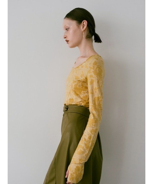 sahara（サハラ）の「Leaf Emboss Long Sleeve Top/リーフエンボスロングスリーブトップ（Tシャツ/カットソー・レディース・アイボリー/ブラック/イエロー・FREE）」の6枚目の写真