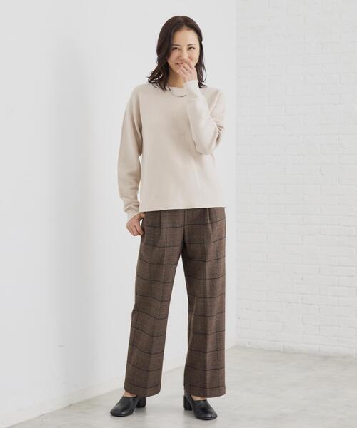 THE SHOP TK （ザ ショップ ティーケー ）の「【S-XLサイズ/選べる7色】どこから見ても美しい ガーターニット/毛玉になりにくい/洗濯機OK（ニット/セーター・レディース・ライトブルー/ブルーグリーン/スミクロ/ナチュラル/パープル系/ダークブラウン系8/ワインレッド・11/12/13/14）」の21枚目の写真