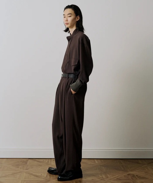 UJOH（ウジョー）の「【UJOH HOMME/ウジョー】Wide 2 Tuck PNT（スラックス・メンズ・ブラック/ブラウン・4/5）」の19枚目の写真