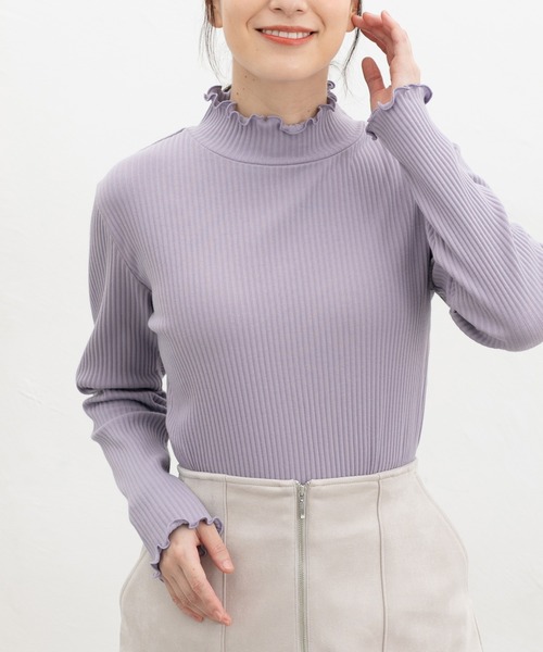 Honeys（ハニーズ）の「【ハニぽか】あったかメローハイネック（Tシャツ/カットソー・レディース・ピンク/オフホワイト/ラベンダー/ブラック/グレイッシュベージュ/アイボリー/ブラウン/グレイッシュブルー/イエロー・LL/L/S/M）」の7枚目の写真