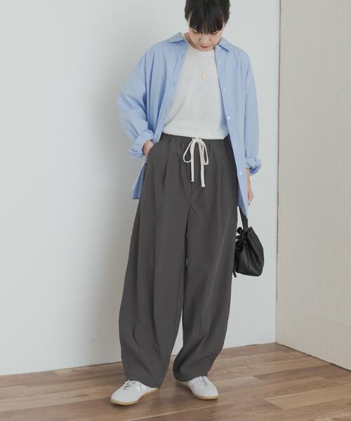 URBAN RESEARCH DOORS（アーバンリサーチドアーズ）の「ドロストコクーンパンツ（その他パンツ・レディース・ブラック/チャコールグレー・MEDIUM）」の6枚目の写真