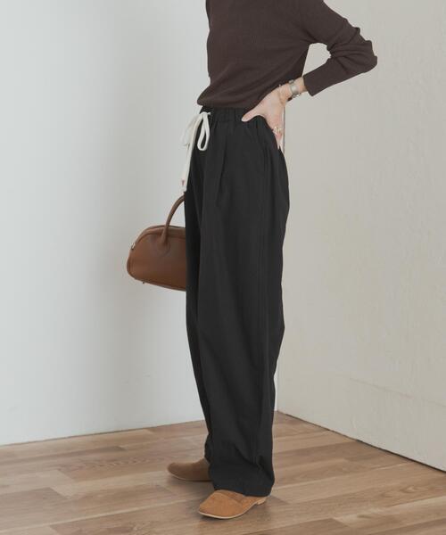 URBAN RESEARCH DOORS（アーバンリサーチドアーズ）の「ドロストコクーンパンツ（その他パンツ・レディース・ブラック/チャコールグレー・MEDIUM）」の19枚目の写真