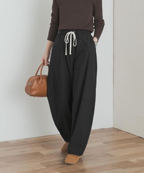 URBAN RESEARCH DOORS（アーバンリサーチドアーズ）の「ドロストコクーンパンツ（その他パンツ・レディース・ブラック/チャコールグレー・MEDIUM）」の21枚目の写真