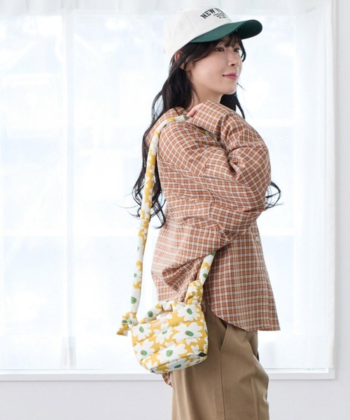 ROOTOTE(ルートート)の「ルートート / 限定 ミニショルダーバッグ 2way ポシェット 軽量 ダウン 花柄 斜め掛け FE.べビールー.フラワーRTG-A(ショルダーバッグ・レディース・グリーン/イエロー・FREE)」の21枚目の写真