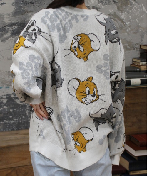 Tom&Jerry(トムアンドジェリー)の「【TOM & JERRY/トムとジェリー】ジャガードクルーネックニット(ニット/セーター・レディース・ベージュ/ワインレッド/オフホワイト/ブルー・MEDIUM/LARGE)」の5枚目の写真