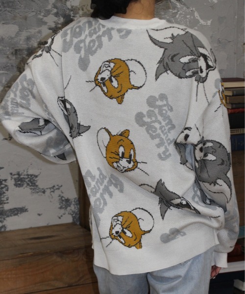 Tom&Jerry(トムアンドジェリー)の「【TOM & JERRY/トムとジェリー】ジャガードクルーネックニット(ニット/セーター・レディース・ベージュ/ワインレッド/オフホワイト/ブルー・MEDIUM/LARGE)」の6枚目の写真