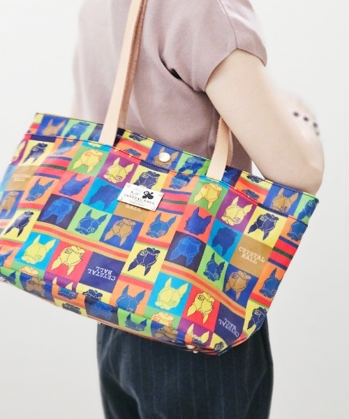 CRYSTAL BALL(クリスタルボール)の「Retrouvailles(トートバッグ・レディース・ブラック×レッド/マルチ/ホワイト系その他/ブラック×ホワイト/インディゴブルー/ネイビー/ブラック系その他/ホワイト×ブルー/ブラック×グリーン・FREE)」の18枚目の写真